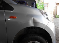 中古部品による外装修理