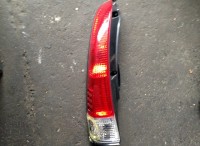 ダイハツ　テリオスキッド　島田市の方からテールレンズ交換をご依頼頂きました。