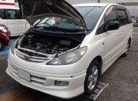 トヨタ　エスティマ　オイル交換ご用命頂きました。