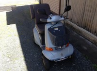 スズキ　セニアカーのバッテリー交換