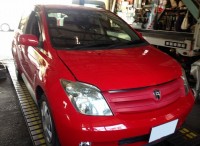 島田市のお客様より、トヨタ　イストの１２か月法定点検のご依頼を頂きました。