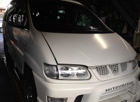 島田市　ミツビシ　デリカスペースギア　エアコンガス漏れ点検