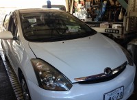 島田市　トヨタ　ウィッシュ　１２か月点検及びカーナビ付け替え