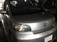 掛川市　トヨタ　ポルテ　タイヤ組替及びオイル交換ご用命頂きました。