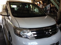 ニッサン　セレナ　FRディスクブレーキパット・ファンベルト・バッテリー交換